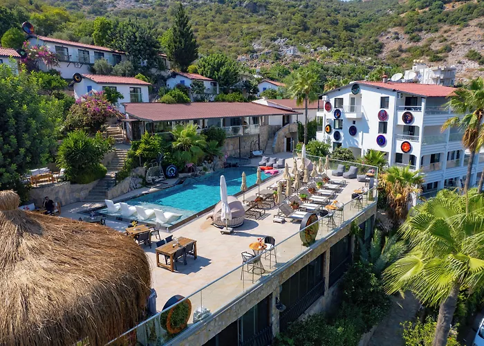Illusion & Clubhotel - Adults Only