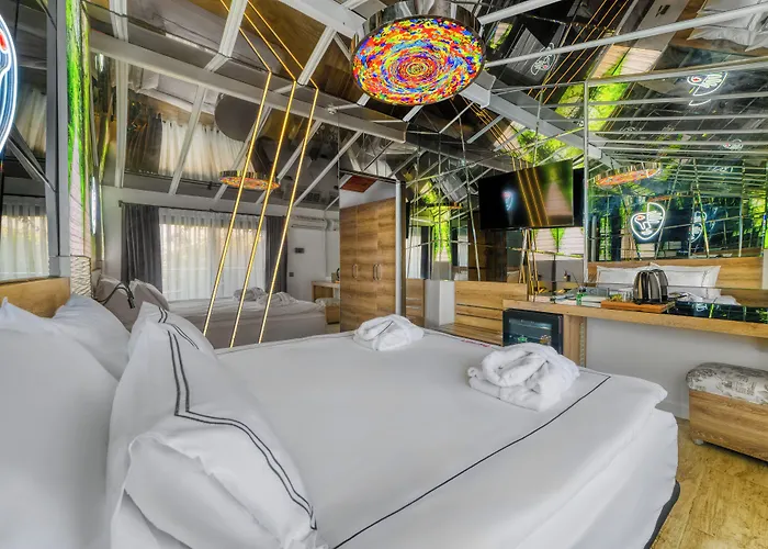 Szálloda Illusion & Clubhotel - Adults Only 3*